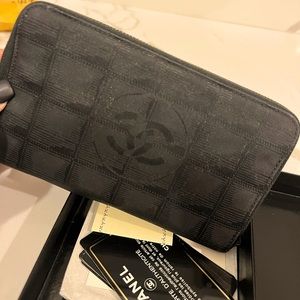 Chanel wallet - Authentic